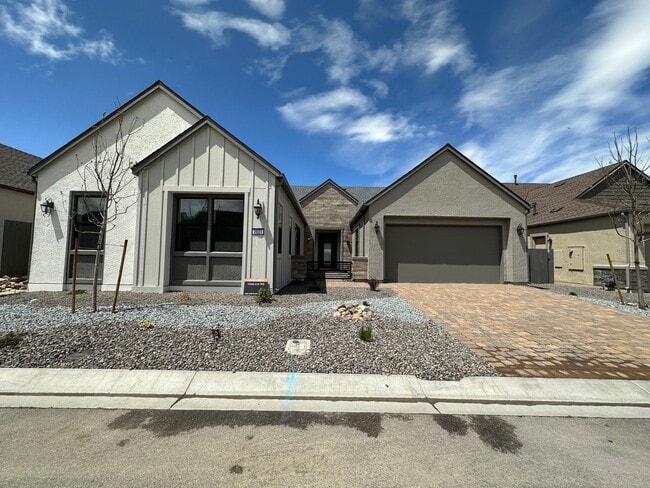 Building Photo - Stunning Executive Home in South Reno!