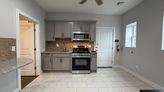 Kitchen - 273 16th Ave