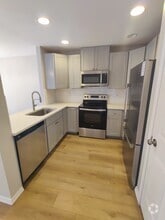 Building Photo - 165 Sagebrush Ave