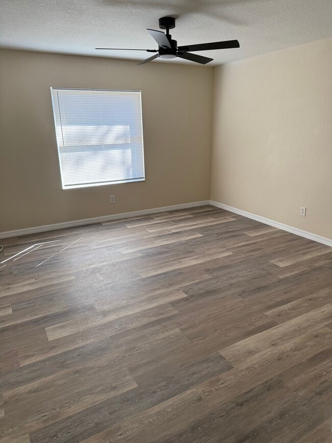 Building Photo - 149A Plain View Dr