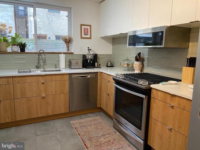 Foto del edificio - 1221 S Warnock St