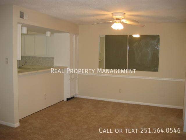 Building Photo - 6701 Dickens Ferry Rd