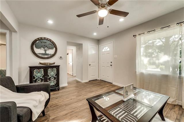 Foto del edificio - 1002 Appleblossom Ln