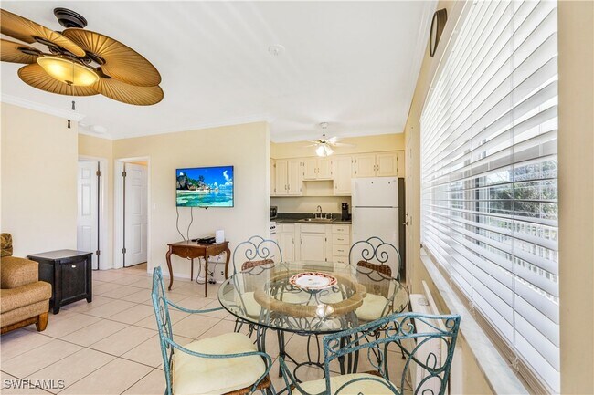 Building Photo - 190 N Collier Blvd