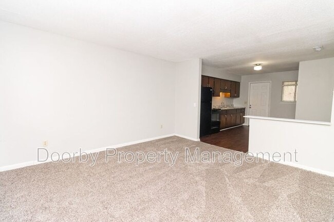 Building Photo - 6436 Basswood Dr