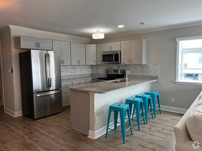 Building Photo - 519 Canal Dr