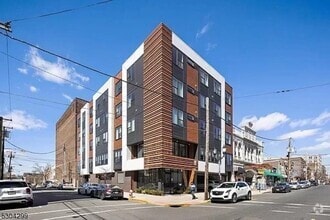Building Photo - 6401 Park Ave