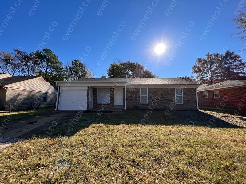 Foto principal - 8630 Greenbrook Pkwy