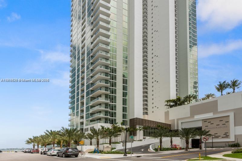 Foto principal - 2900 NE 7th Ave