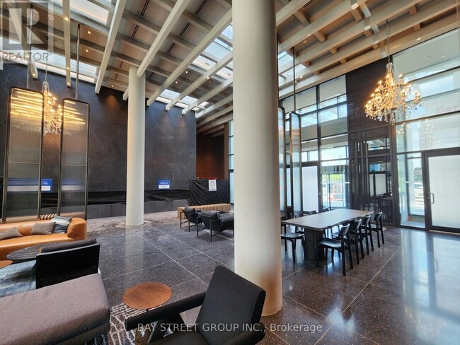 Building Photo - 8 Interchange Wy