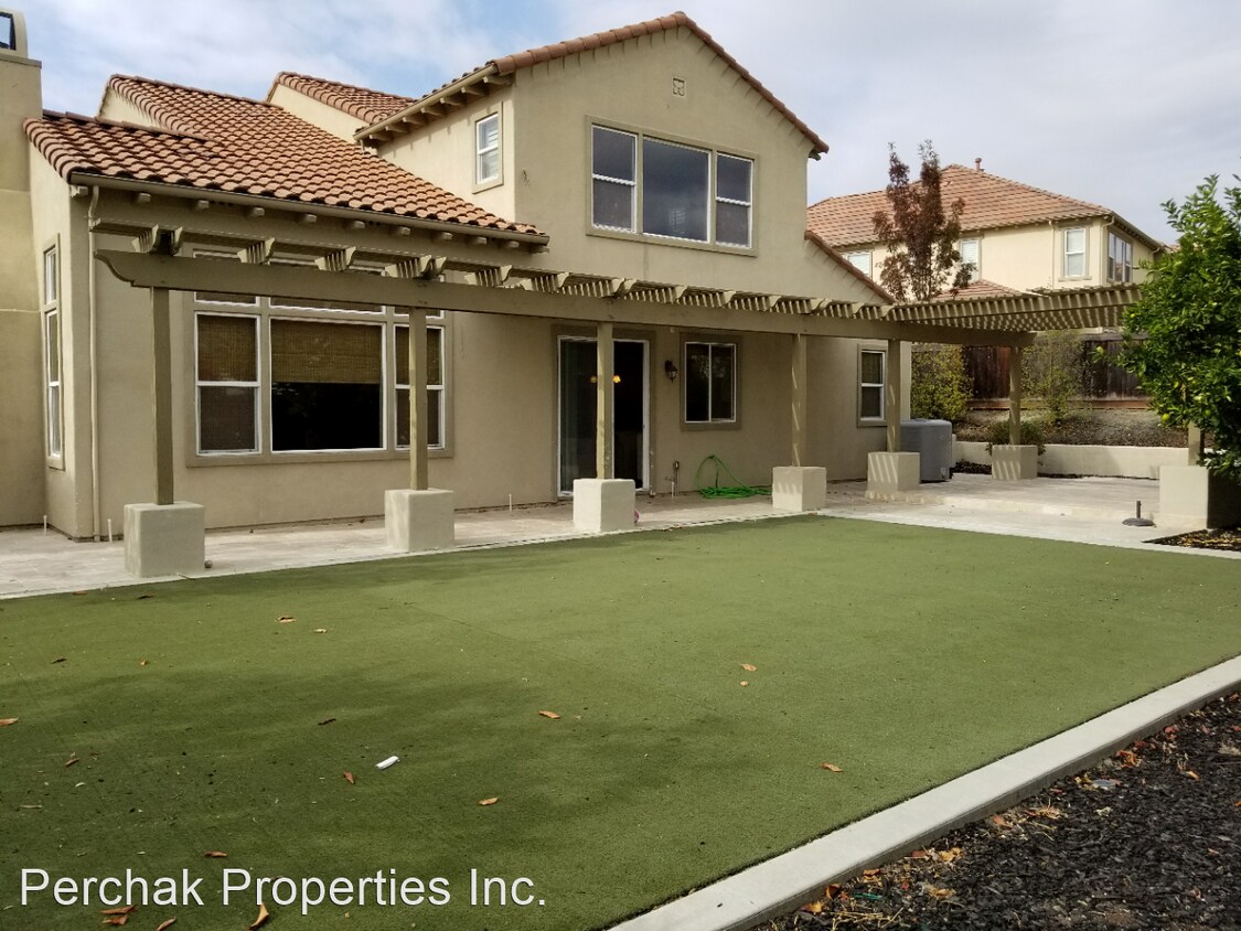 Foto principal - 4 br, 3 bath House - 7093 Honeycastle Drive