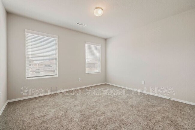 Building Photo - 1720 Eveningshade Ln
