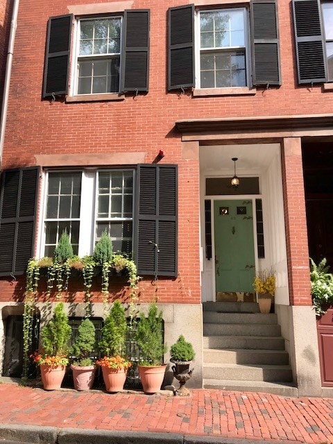Building Photo - 45 Pinckney St