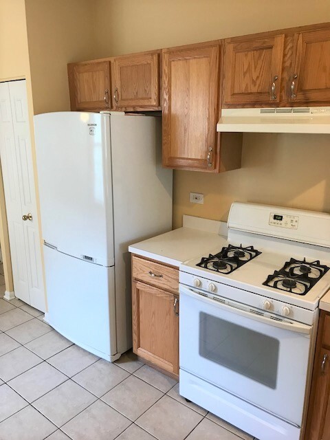 Foto del edificio - 2235 Lake Ridge Dr