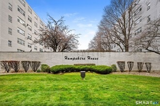 Building Photo - 891 Farmington Ave