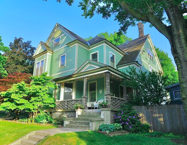Foto del edificio - 326 Cherry St SE