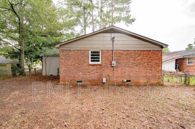 Building Photo - 1225 Hemlock St