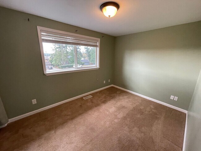 Foto del edificio - APP PENDING   Fantastic, Dog Friendly 4 Be...