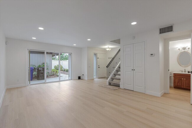 Building Photo - 11428 Matinal Cir