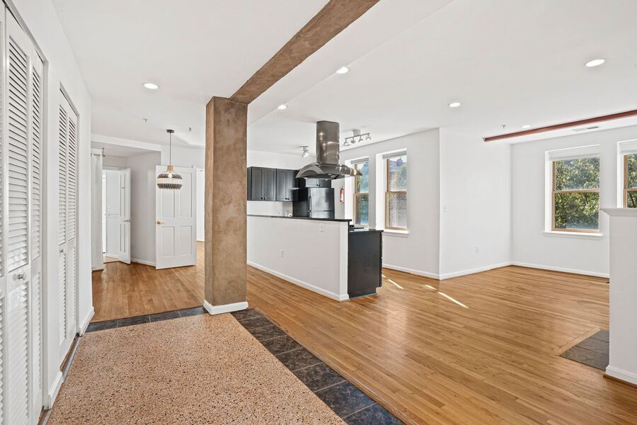 Photo - 70 Rhode Island Ave NW-303