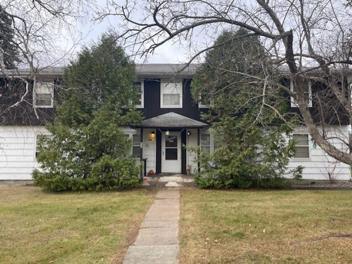 Foto principal - 922 Broadway St