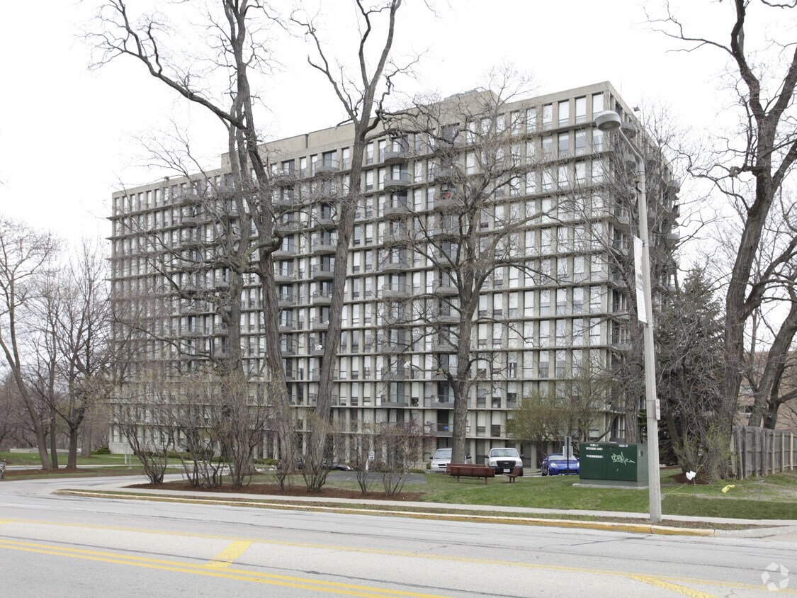 Lilac Ledge Apartments Apartments in Waukegan, IL