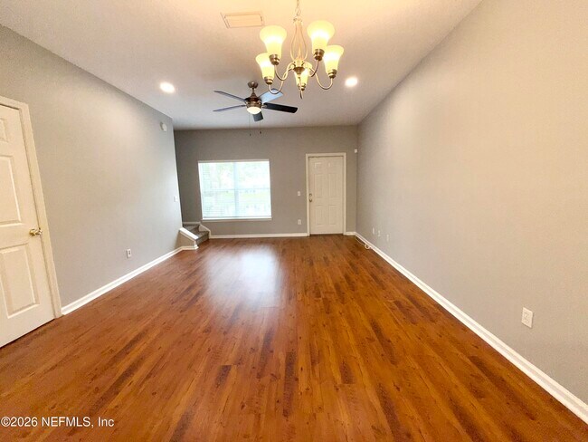 Foto del edificio - 621 Southbranch Dr