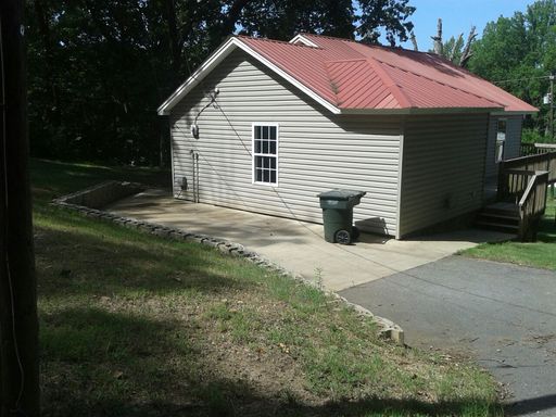 Building Photo - 1129 Draytonville Rd