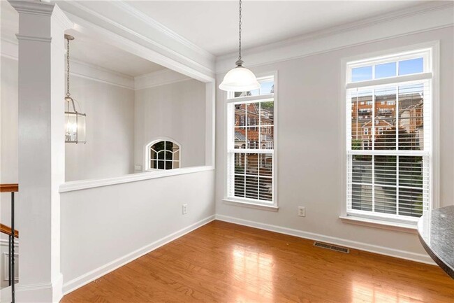 Foto del edificio - 2826 Loftview Square