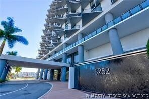 Foto del edificio - 5252 NW 85th Ave