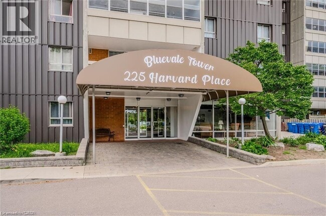 Building Photo - 225 Harvard Pl