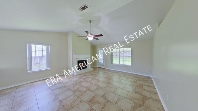 Building Photo - 2820 Tamiami Trail