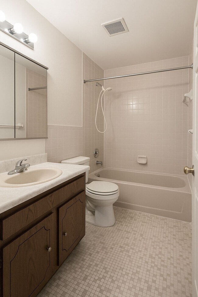 Foto del edificio - 732 Kennedy Dr