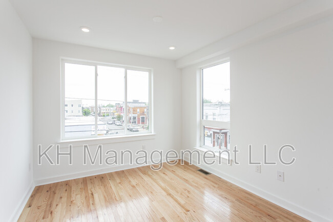 Foto del edificio - 2123 Dickinson St