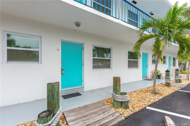 Foto del edificio - 660 SW Bryant Ave