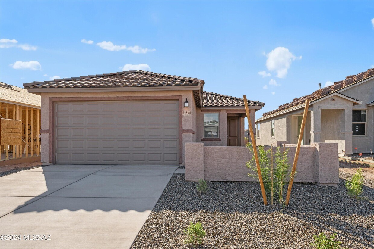 Foto principal - 12540 N Krista Ave