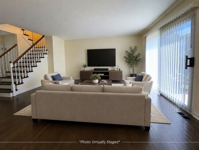 Foto del edificio - 1656 Castbourne Ct