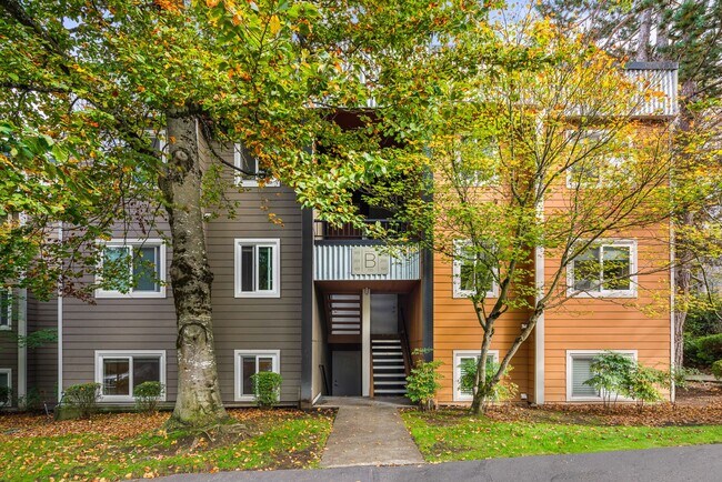 Foto del edificio - Modern 2 Bedroom 2 Bathroom Condo Close to Downtown Kirkland