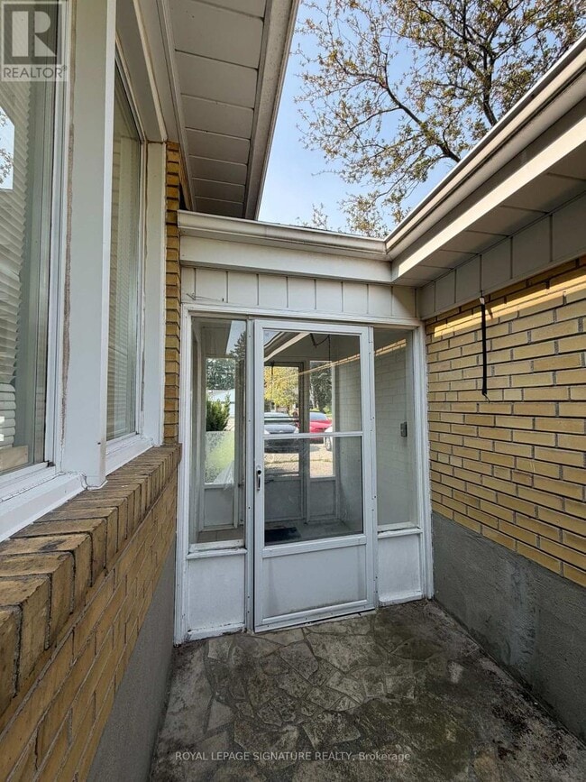 Building Photo - 524 Rouge Hills Dr