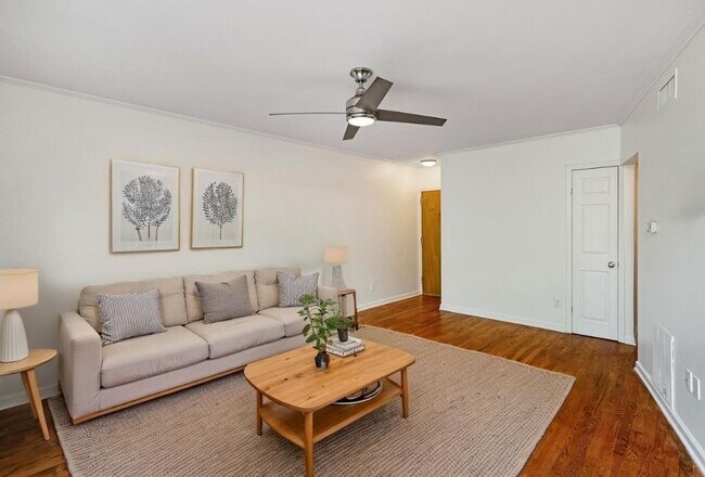 Foto del edificio - 120 Alden Ave NW