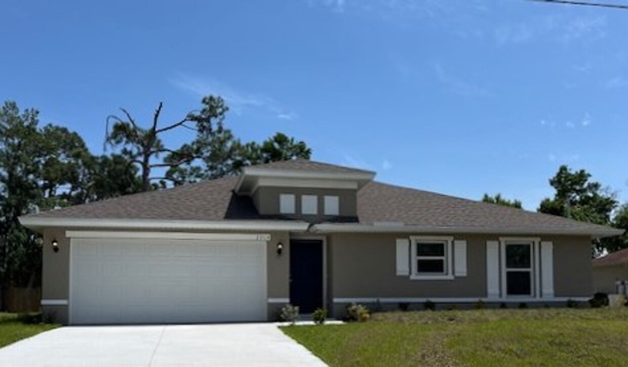 Foto principal - STUNNING Brand New 3/2 Home in North Port