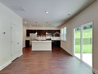 Foto del edificio - 638 Rivermist Dr