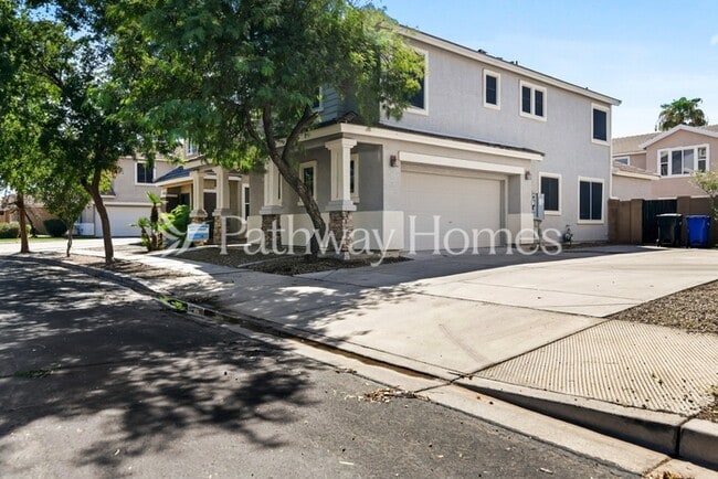 Building Photo - 8749 E Laguna Azul Ave
