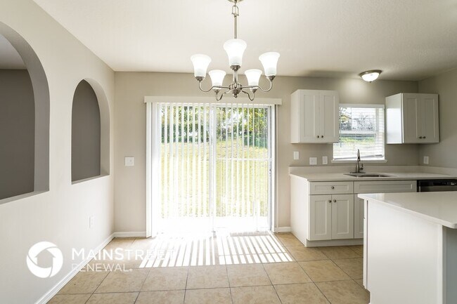 Building Photo - 517 Ridges Dr