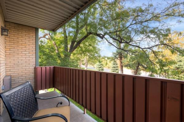 BALCONY - La Fonda Apartments