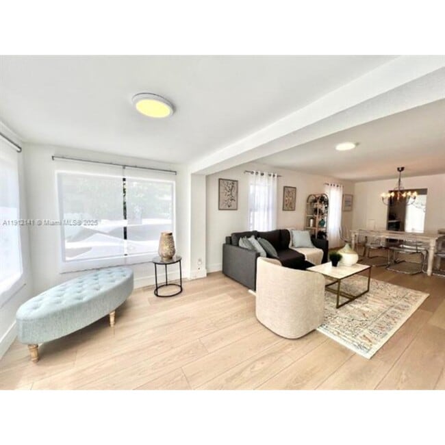 Foto del edificio - 6848 N Miami Ave