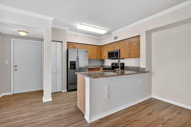 Building Photo - 6450 Emerald Dunes Dr
