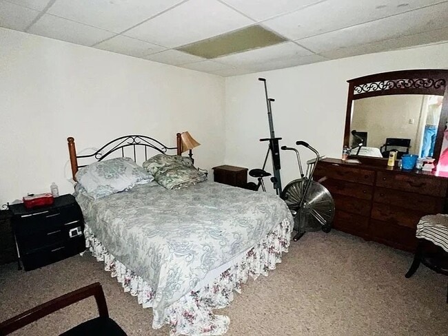 Foto del edificio - 1604 E 9th St