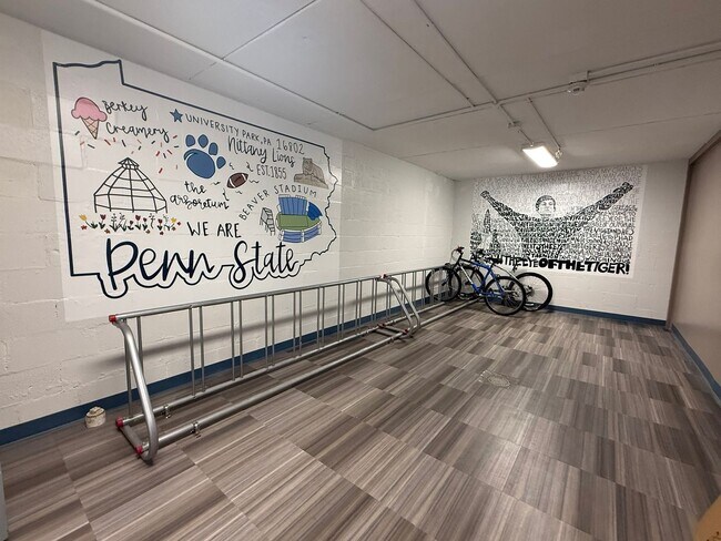 Building Photo - Beaver Plaza-203