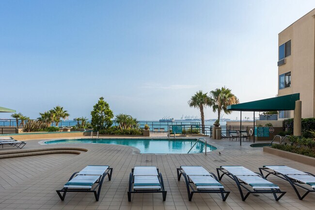 Community Pool - 1310 E Ocean Blvd